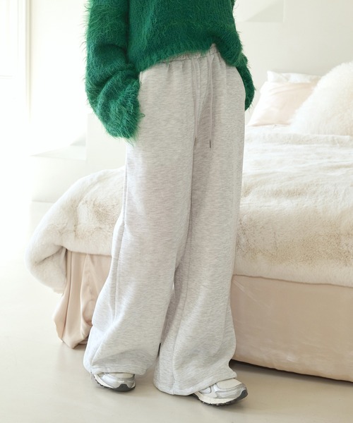 UNE MANSION（ユヌマンション）の「【男女兼用ユニセックス】【 足長効果あり】【起毛仕様】【パンツストリングで調節可能】足長美脚シルエットワイドストレートストリング起毛スウェットパンツ（スウェットパンツ・レディース・グリーン/ピンク/グレー/ブラック/ライトグレー/ネイビー/ライトピンク・FREE）」の15枚目の写真