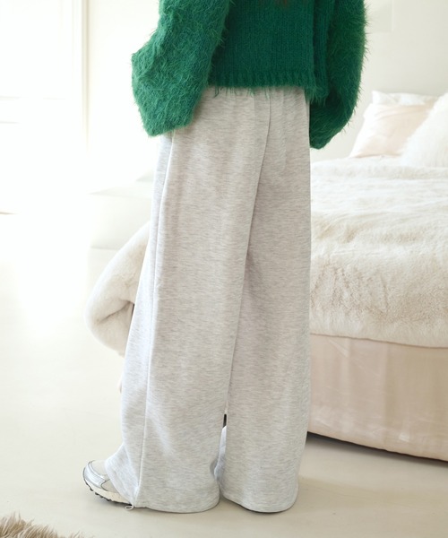 UNE MANSION（ユヌマンション）の「【男女兼用ユニセックス】【 足長効果あり】【起毛仕様】【パンツストリングで調節可能】足長美脚シルエットワイドストレートストリング起毛スウェットパンツ（スウェットパンツ・レディース・グリーン/ピンク/グレー/ブラック/ライトグレー/ネイビー/ライトピンク・FREE）」の14枚目の写真