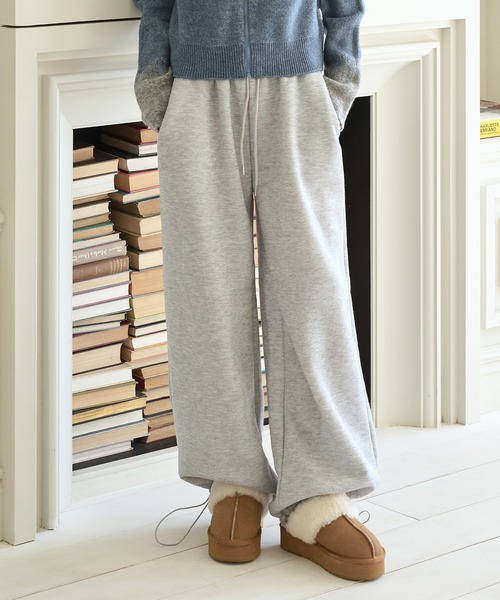 UNE MANSION（ユヌマンション）の「【男女兼用ユニセックス】【 足長効果あり】【起毛仕様】【パンツストリングで調節可能】足長美脚シルエットワイドストレートストリング起毛スウェットパンツ（スウェットパンツ・レディース・グリーン/ピンク/グレー/ブラック/ライトグレー/ネイビー/ライトピンク・FREE）」の10枚目の写真