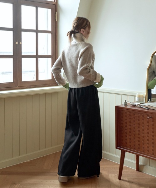 UNE MANSION（ユヌマンション）の「【男女兼用ユニセックス】【 足長効果あり】【起毛仕様】【パンツストリングで調節可能】足長美脚シルエットワイドストレートストリング起毛スウェットパンツ（スウェットパンツ・レディース・グリーン/ピンク/グレー/ブラック/ライトグレー/ネイビー/ライトピンク・FREE）」の19枚目の写真