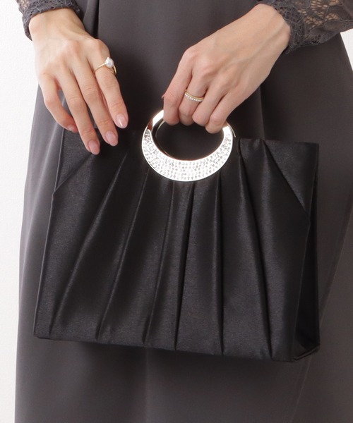 Lace Ladies(レースレディース)の「メタル ハンドル ビジュー付き スクエア ハンド バッグ(クラッチバッグ・レディース・ブラック/ベージュ・FREE)」の5枚目の写真