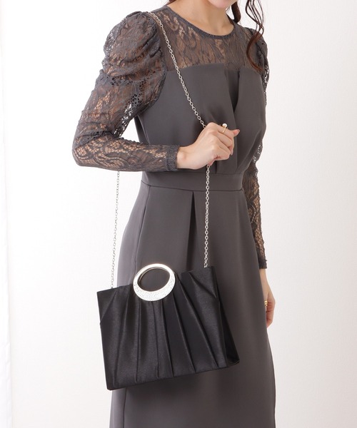 Lace Ladies(レースレディース)の「メタル ハンドル ビジュー付き スクエア ハンド バッグ(クラッチバッグ・レディース・ブラック/ベージュ・FREE)」の11枚目の写真