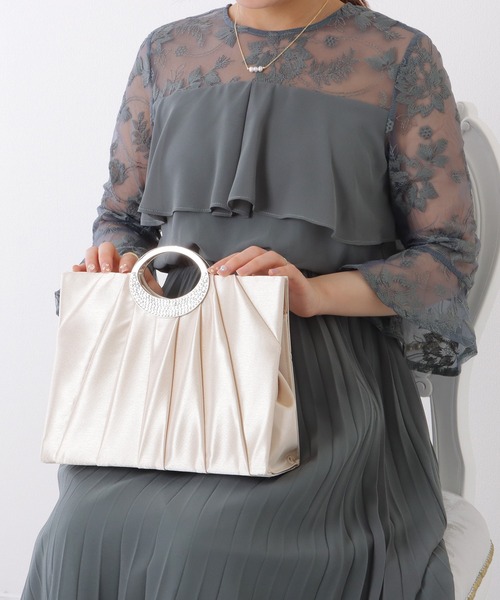 Lace Ladies(レースレディース)の「メタル ハンドル ビジュー付き スクエア ハンド バッグ(クラッチバッグ・レディース・ブラック/ベージュ・FREE)」の18枚目の写真