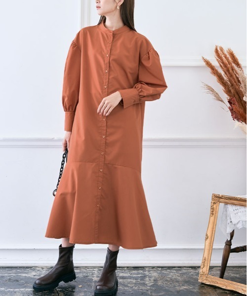 kirakiraShop(キラキラショップ)の「バンドカラー マーメイド シャツ ワンピース(シャツワンピース・レディース・ブラック/ベージュ/グリーン/キャメル/テラコッタ・FREE)」の3枚目の写真