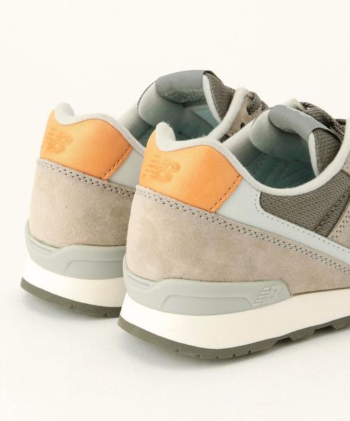 NEW BALANCE（ニューバランス）の「New Balance　WR996/BCNB WR996（スニーカー・レディース・ライトグレー/ベージュ・23.5cm/22.5cm/24.5cm）」の3枚目の写真