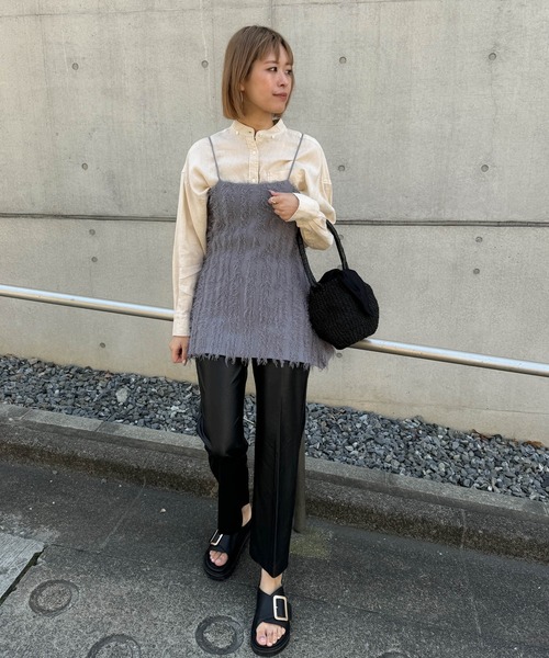 audrey and john wad（オードリーアンドジョンワッド）の「フェイクレザーセミフレアパンツ（その他パンツ・レディース・ベージュ/アイボリー/ブラック・S/M）」の18枚目の写真