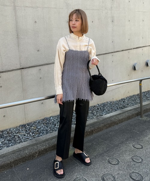 audrey and john wad（オードリーアンドジョンワッド）の「フェイクレザーセミフレアパンツ（その他パンツ・レディース・ベージュ/アイボリー/ブラック・S/M）」の12枚目の写真