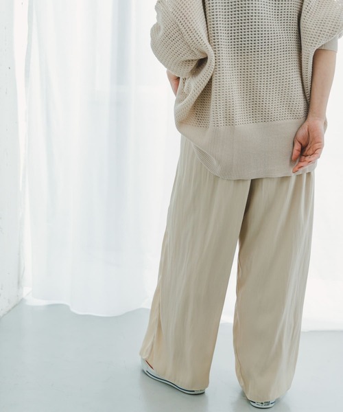 ITEMS URBANRESEARCH(アイテムズ アーバンリサーチ)の「カッセンフレアイージーパンツ(その他パンツ・レディース・グレー系その他/ブラック/ブラウン系その他・FREE)」の5枚目の写真