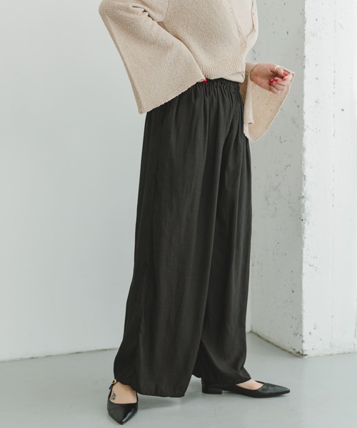 ITEMS URBANRESEARCH(アイテムズ アーバンリサーチ)の「カッセンフレアイージーパンツ(その他パンツ・レディース・グレー系その他/ブラック/ブラウン系その他・FREE)」の8枚目の写真