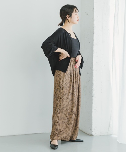 ITEMS URBANRESEARCH(アイテムズ アーバンリサーチ)の「カッセンフレアイージーパンツ(その他パンツ・レディース・グレー系その他/ブラック/ブラウン系その他・FREE)」の17枚目の写真