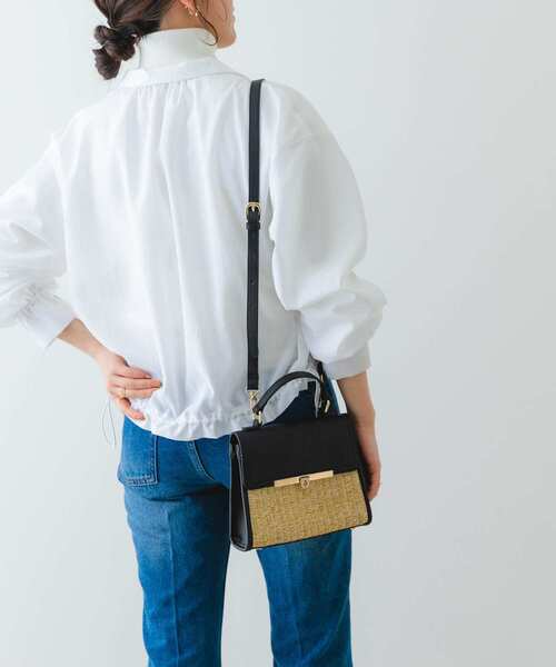 RODE SKO（ロデスコ）の「ラタン風フラップショルダーバッグ（ショルダーバッグ・レディース・ブラック/キャメル・ONE）」の9枚目の写真