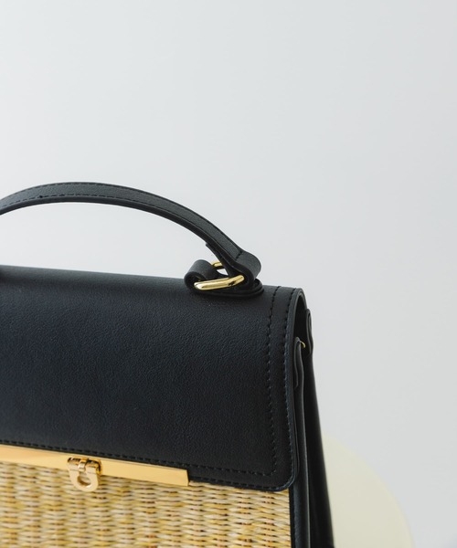 RODE SKO（ロデスコ）の「ラタン風フラップショルダーバッグ（ショルダーバッグ・レディース・ブラック/キャメル・ONE）」の18枚目の写真