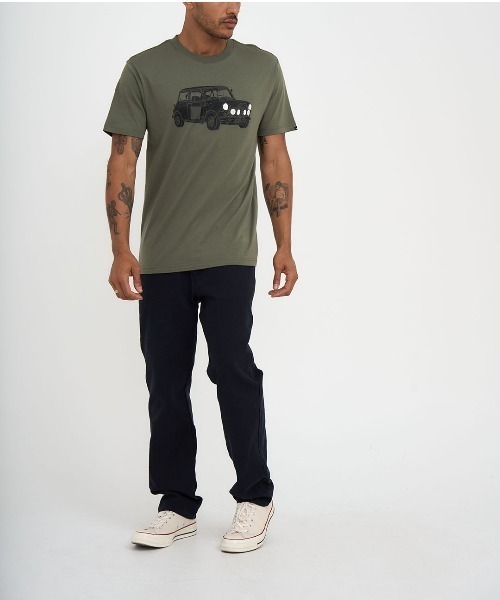 DEUS EX MACHINA(デウスエクスマキナ)の「MINI TEE オーガニックコットンTシャツ レギュラーフィット(Tシャツ/カットソー・メンズ・オフホワイト/グリーン系その他・MEDIUM/LARGE/X-LARGE)」の4枚目の写真