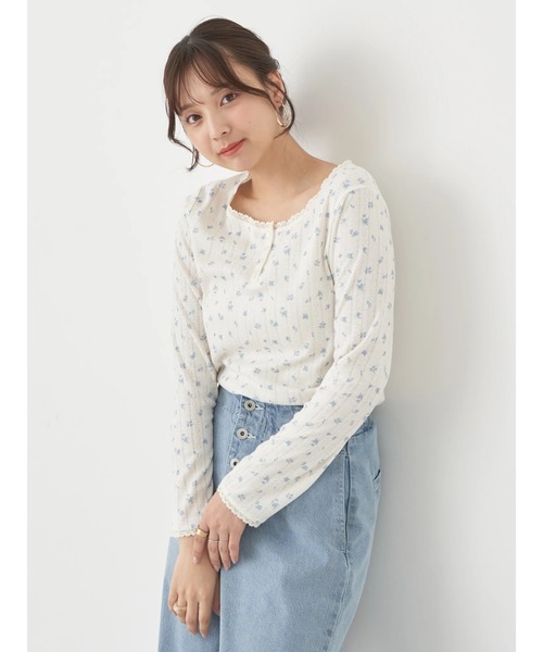 earth music&ecology（アースミュージックアンドエコロジー）の「アイレットジャガードタイトプルオーバー（Tシャツ/カットソー・レディース・ブルー/杢グレー/アイボリー/レッド・FREE）」の8枚目の写真