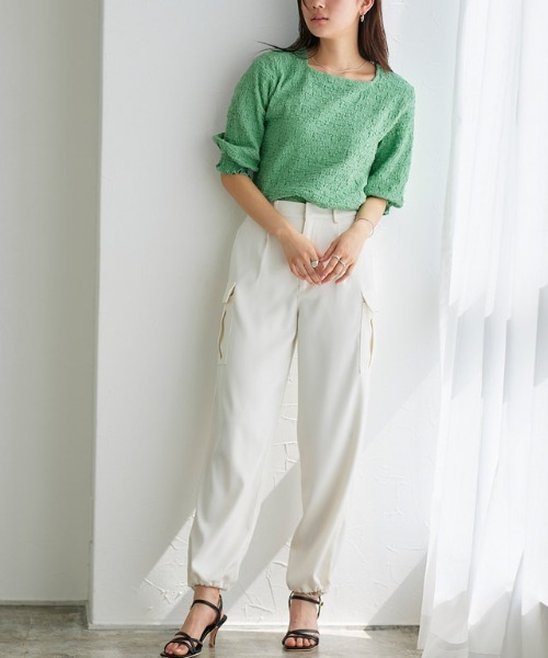 Pierrot(ピエロ)の「スクエアネックふくれジャカードカットソー(Tシャツ/カットソー・レディース・ブラック/グリーン/ラベンダー/オフホワイト・M/L)」の7枚目の写真