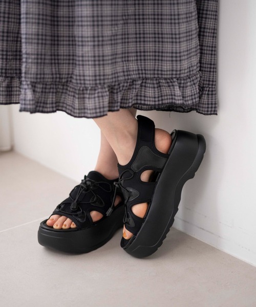 WEGO(ウィゴー)の「WEGO/ボリュームスポーツサンダル(サンダル・レディース・ブラック/その他1/ホワイト・MEDIUM/LARGE)」の8枚目の写真