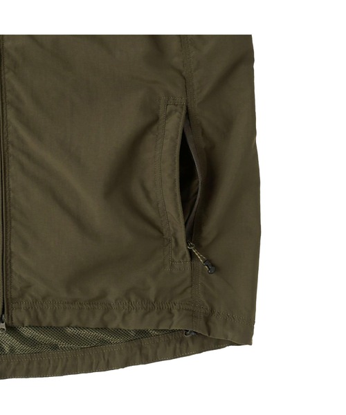 WILD THINGS（ワイルドシングス）の「WILD THINGS UTILITY VEST（ワイルドシングス ユーティリティベスト）（ベスト・メンズ・グリーン系/ライトブルー/ブラック・X-LARGE/LARGE/MEDIUM）」の9枚目の写真