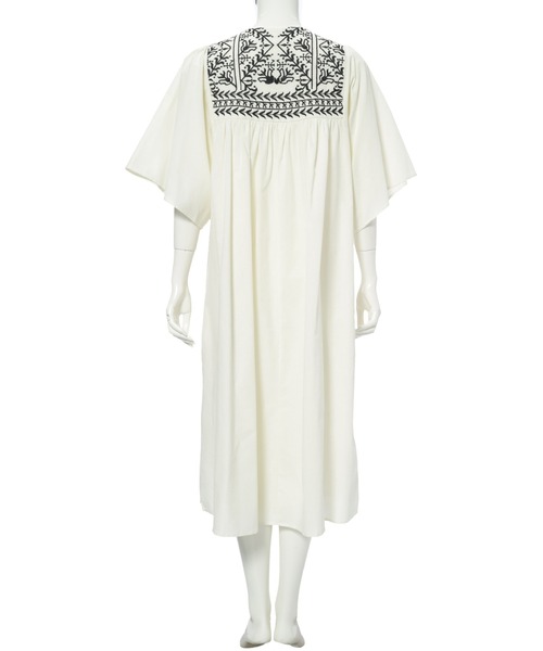 Edit Sheen（エディットシーン）の「エスニック刺繍ワンピース（ワンピース・レディース・ホワイト/ブルー・M）」の7枚目の写真