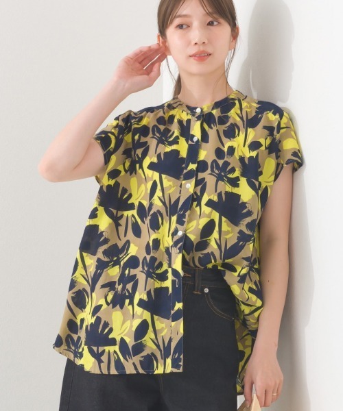 OMNES(オムネス)の「レーヨンフレンチスリーブバンドカラーシャツ(シャツ/ブラウス・レディース・ホワイト系その他/ブラック/ブラック系その他/モカ/ブラウン系その他/ブルー系その他/ブラック系その他2/ブルー系その他2/ネイビー系・FREE)」の1枚目の写真