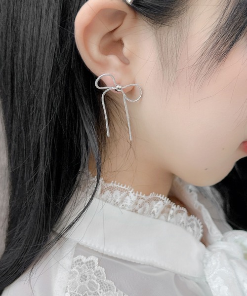 couture BY ROJITA(クチュールバイロジータ)の「リボンピアス(ピアス(両耳用)・レディース・シルバー/ゴールド・FREE)」の12枚目の写真