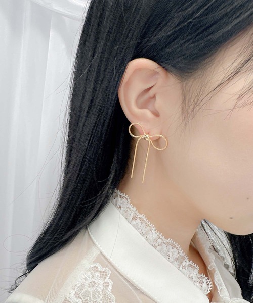 couture BY ROJITA(クチュールバイロジータ)の「リボンピアス(ピアス(両耳用)・レディース・シルバー/ゴールド・FREE)」の14枚目の写真
