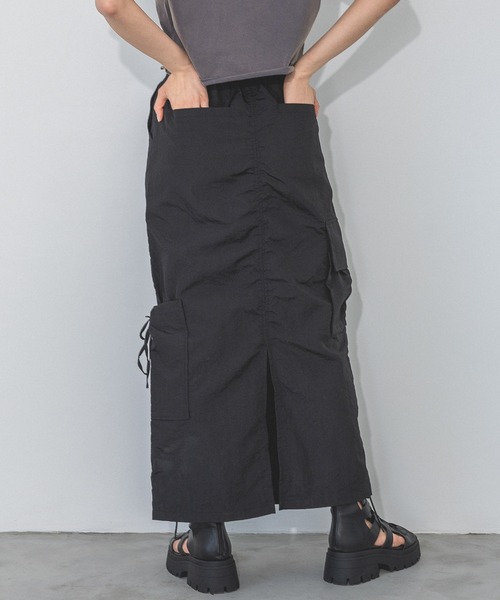PAGEBOY（ページボーイ）の「マルチポケットナロースカート（スカート・レディース・チャコールグレー/ブラック・FREE）」の4枚目の写真