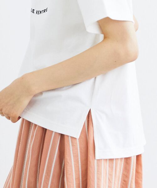 le.coeur blanc(ルクールブラン)の「ウエーブフロッキーロゴTシャツ(Tシャツ/カットソー・レディース・オフホワイト/ネイビー・38)」の17枚目の写真