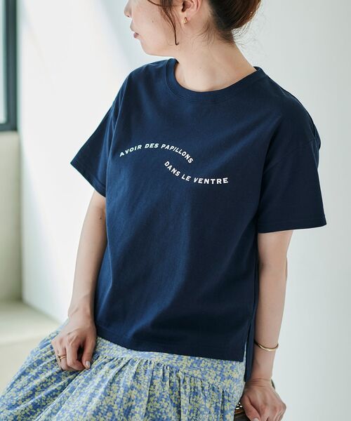 le.coeur blanc(ルクールブラン)の「ウエーブフロッキーロゴTシャツ(Tシャツ/カットソー・レディース・オフホワイト/ネイビー・38)」の3枚目の写真