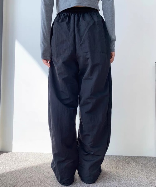 LAFFMO(ラフモ)の「バイカラーシャカシャカパンツ(その他パンツ・レディース・ピンク/ブラック・F)」の5枚目の写真