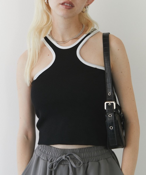 Solace(ソレイス)の「フロントデザイン2wayタンクトップ(タンクトップ・レディース・ブラック/ホワイト×ブラック/ブラック×ホワイト/ピンク/ホワイト・FREE)」の1枚目の写真