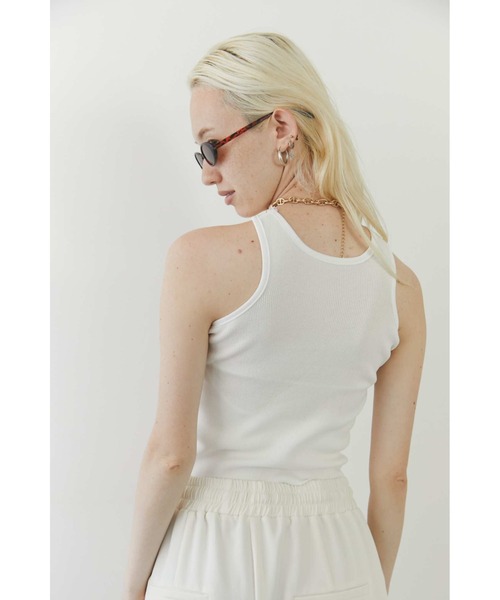 Solace(ソレイス)の「フロントデザイン2wayタンクトップ(タンクトップ・レディース・ブラック/ホワイト×ブラック/ブラック×ホワイト/ピンク/ホワイト・FREE)」の8枚目の写真