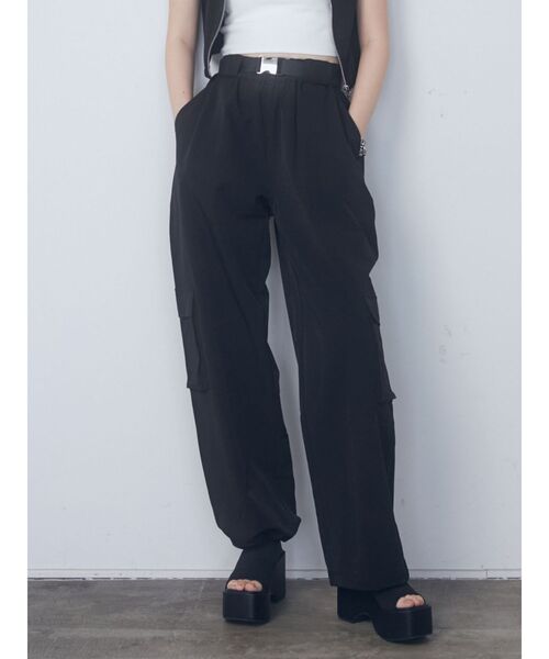 EMODA(エモダ)の「ナイロンベルトタックパンツ(その他パンツ・レディース・ブラック/ベージュ/ホワイト・FREE)」の2枚目の写真