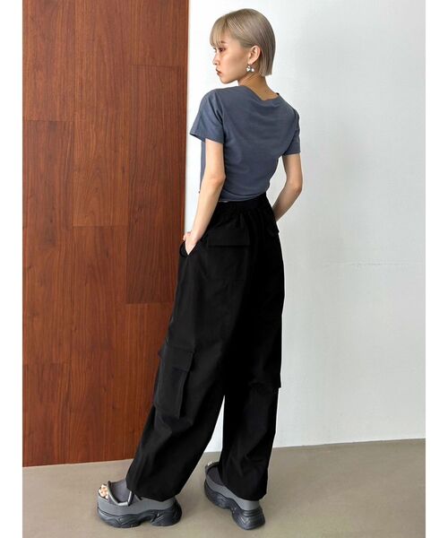 EMODA(エモダ)の「ナイロンベルトタックパンツ(その他パンツ・レディース・ブラック/ベージュ/ホワイト・FREE)」の13枚目の写真