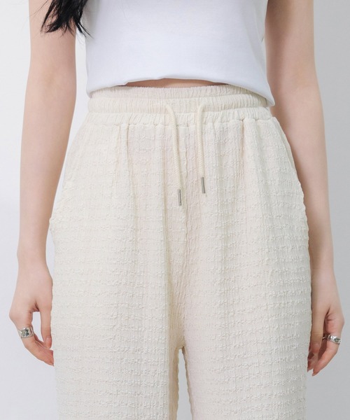 SAISON DE PAPILLON（セゾンドパピヨン）の「ウエストゴム体型カバーワイドパンツ（その他パンツ・レディース・グリーン/グレー/ブラック/アイボリー・フリー）」の11枚目の写真