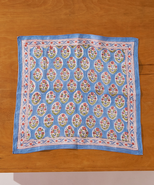 collex(コレックス)の「ブロックプリント バンダナ 52×52㎝(バンダナ/スカーフ・レディース・イエロー/ブルー/サーモンピンク・フリー)」の2枚目の写真