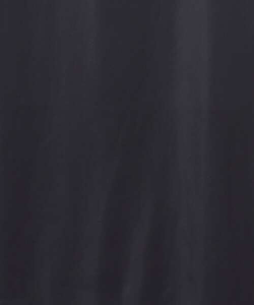 UNITED ARROWS(ユナイテッドアローズ)の「サテン ロングワンピース(ワンピース・レディース・ナチュラル/ネイビー・36/38)」の20枚目の写真