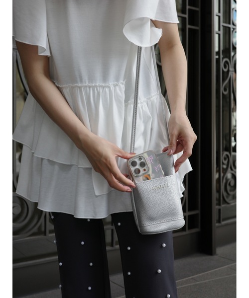 JUMELLE（ジュメロ）の「【スマホショルダー】shoulder mini bag（ショルダーバッグ・レディース・ホワイト/シルバー/レッド/ベージュ・FREE）」の4枚目の写真