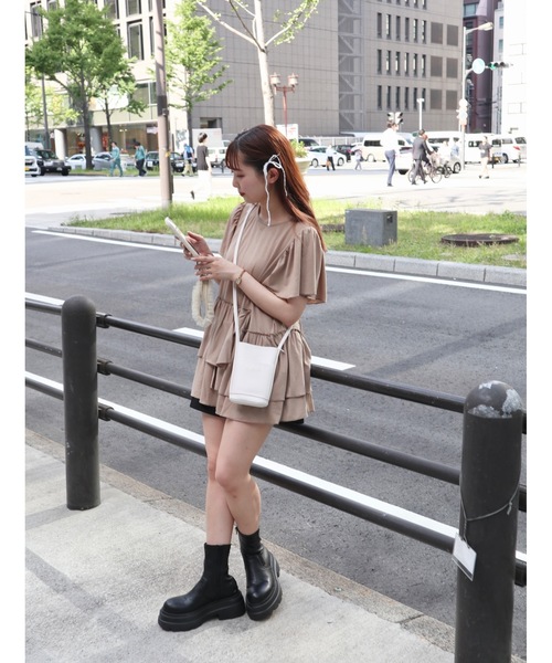 JUMELLE（ジュメロ）の「【スマホショルダー】shoulder mini bag（ショルダーバッグ・レディース・ホワイト/シルバー/レッド/ベージュ・FREE）」の19枚目の写真