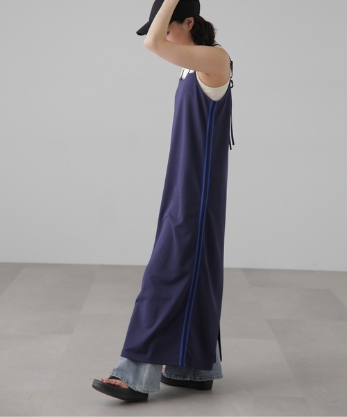 FREE'S MART（フリーズマート）の「サイドラインキャミワンピース（ワンピース・レディース・ネイビー/ブラック・SMALL/MEDIUM）」の2枚目の写真