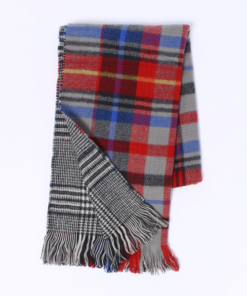 Discoat Parisien(ディスコートパリシアン)の「チェック×チェックリバストール(ストール/ショール・レディース・レッド/オフホワイト/チャコールグレー/ネイビー・フリ-)」の8枚目の写真