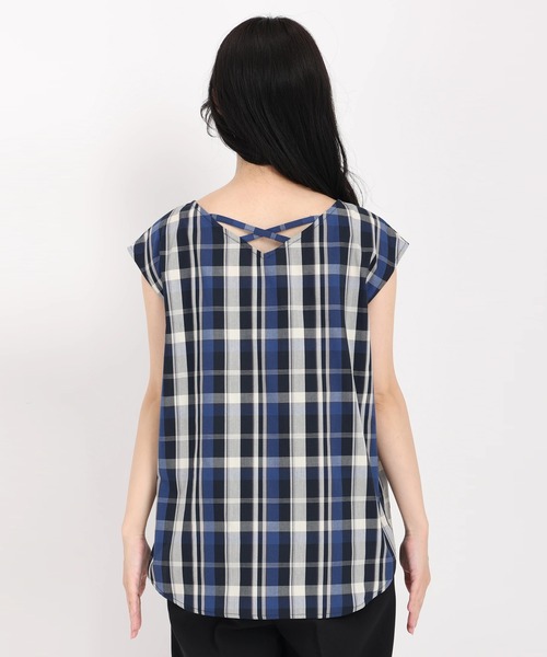 STRAWBERRY-FIELDS(ストロベリーフィールズ)の「マルチチェックフレンチスリーブブラウス(シャツ/ブラウス・レディース・ダークブラウン/グリーン/サーモンピンク/ロイヤルブルー・2)」の8枚目の写真