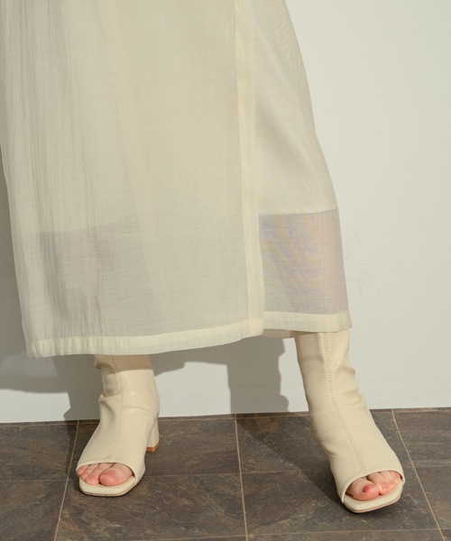 NEUNA（ヌナ）の「オープントゥショートブーティー（ブーツ・レディース・ブラック/アイボリー・L/M/S）」の14枚目の写真