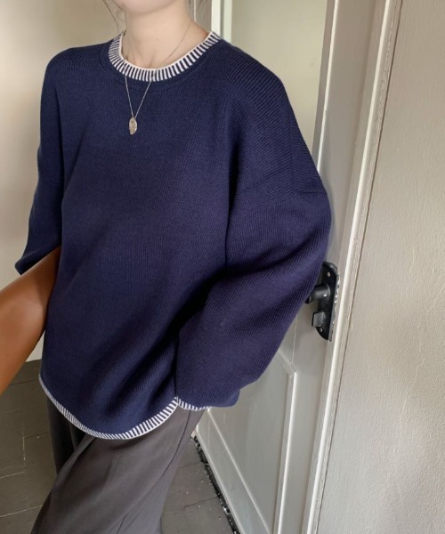 ECLIN（エクラン）の「配色ステッチ風ジャガードクルーネックニットプルオーバー（ニット/セーター・レディース・ベージュ/ブルーグレー/ブラック・FREE）」の3枚目の写真