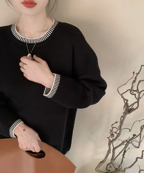 ECLIN（エクラン）の「配色ステッチ風ジャガードクルーネックニットプルオーバー（ニット/セーター・レディース・ベージュ/ブルーグレー/ブラック・FREE）」の2枚目の写真