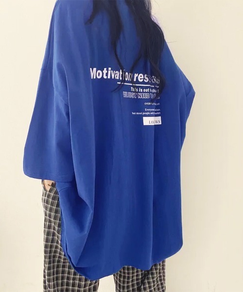 Miniministore(ミニミニストア)の「オーバーサイズ 英文字ロゴ 半袖Tシャツ(Tシャツ/カットソー・レディース・グレイッシュベージュ/ブラック/ロイヤルブルー/ホワイト・FREE)」の4枚目の写真