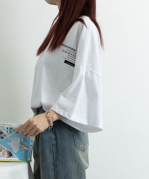 Miniministore(ミニミニストア)の「オーバーサイズ 英文字ロゴ 半袖Tシャツ(Tシャツ/カットソー・レディース・グレイッシュベージュ/ブラック/ロイヤルブルー/ホワイト・FREE)」の8枚目の写真