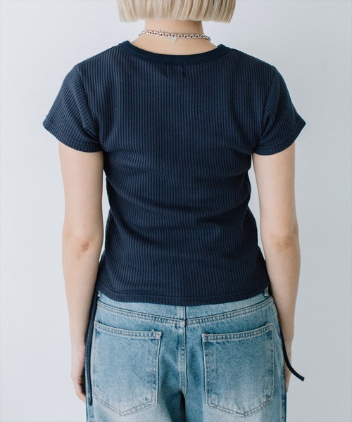 SUWDEE(スーディー)の「thermal gather tee(Tシャツ/カットソー・レディース・ホワイト・FREE)」の5枚目の写真