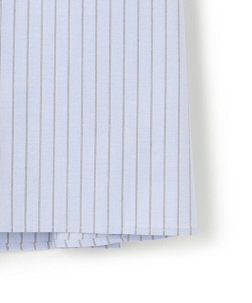 UNFILO（アンフィーロ）の「ボリュームスリーブ クロップドシャツ（シャツ/ブラウス・レディース・サックスブルー系/スカイブルー系2/ブラック系/ホワイト系・SMALL/MEDIUM）」の7枚目の写真