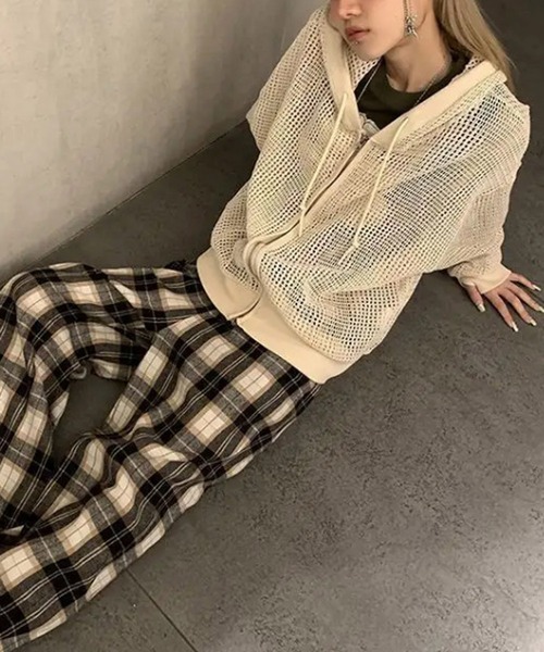 MEMECLE（メメクル）の「【 MEMECLE / メメクル 】シースルー ルーズメッシュパーカー（パーカー・レディース・ブラック/ホワイト・M/L）」の3枚目の写真