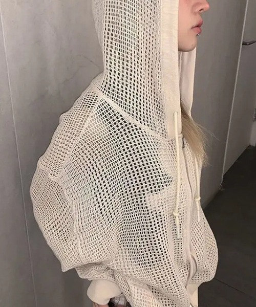 MEMECLE（メメクル）の「【 MEMECLE / メメクル 】シースルー ルーズメッシュパーカー（パーカー・レディース・ブラック/ホワイト・M/L）」の4枚目の写真